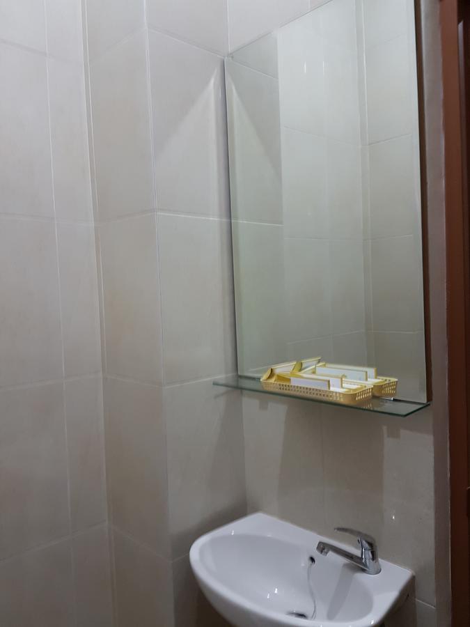 Hotel Kristina Malioboro ยอกยาการ์ตา ภายนอก รูปภาพ