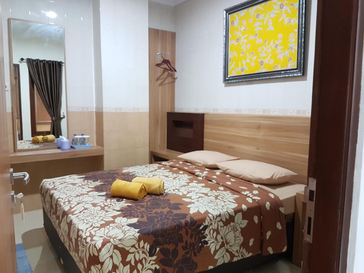Hotel Kristina Malioboro ยอกยาการ์ตา ภายนอก รูปภาพ